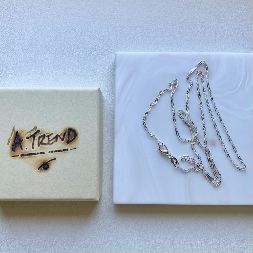 Beautiful wave Sterling silver 925 Chain